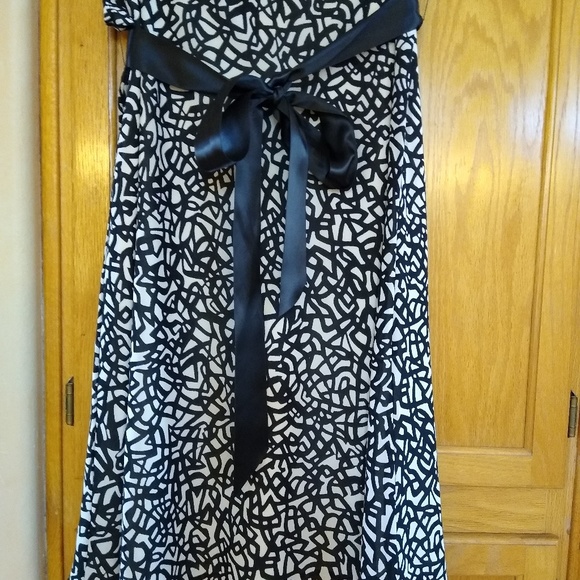 New York & Company Black/White Skirt Large - Picture 1 of 4